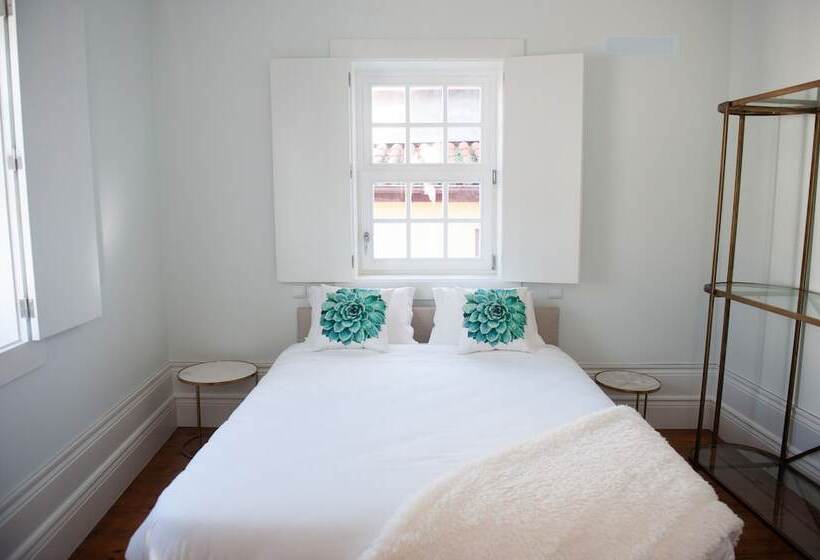 تختخواب و صبحانه Guimarães In