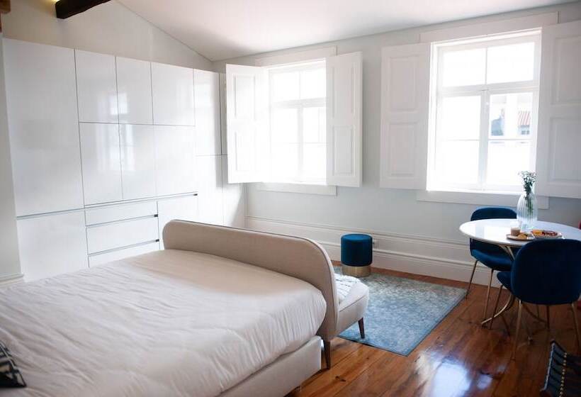 تختخواب و صبحانه Guimarães In