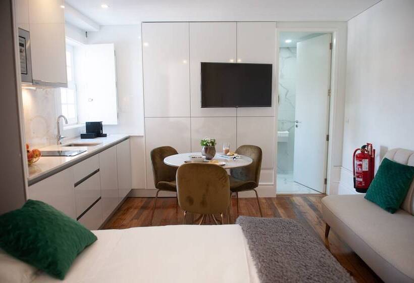 تختخواب و صبحانه Guimarães In