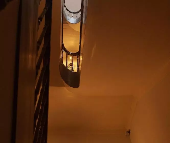 Aamiaismajoitus (B&B) Guimarães In