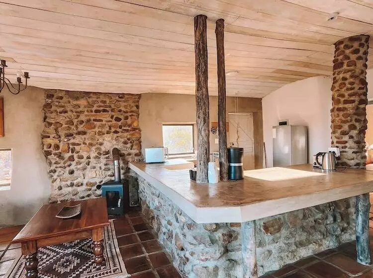 Hotelli Avani Lodge Private Nature Reserve