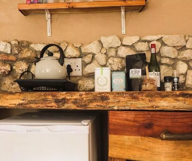 Hotelli Avani Lodge Private Nature Reserve