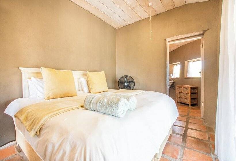 בית מלון כפרי Avani Lodge Private Nature Reserve