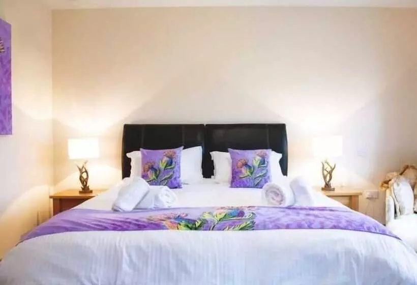 Hotelli Clovenstone Lodges