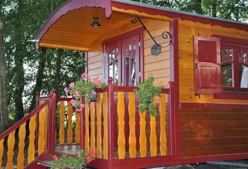 ホテル La Roulotte Des Elfes