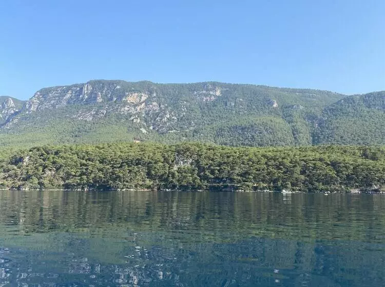 Hotelli Three Palms Suites