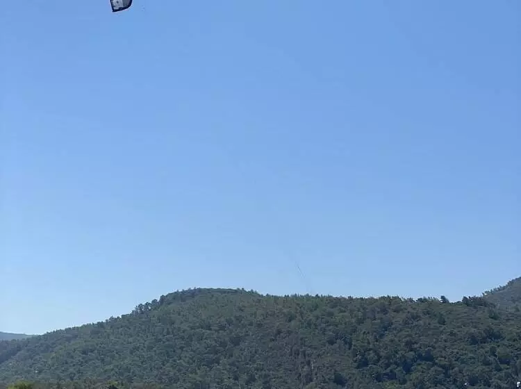 Hotelli Three Palms Suites