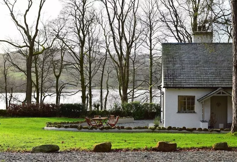 Larch Cottage