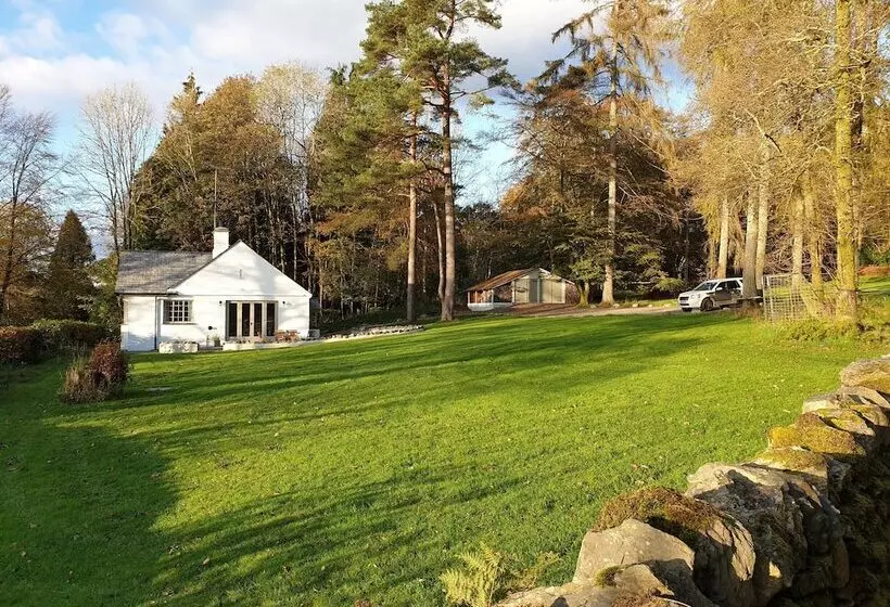Larch Cottage