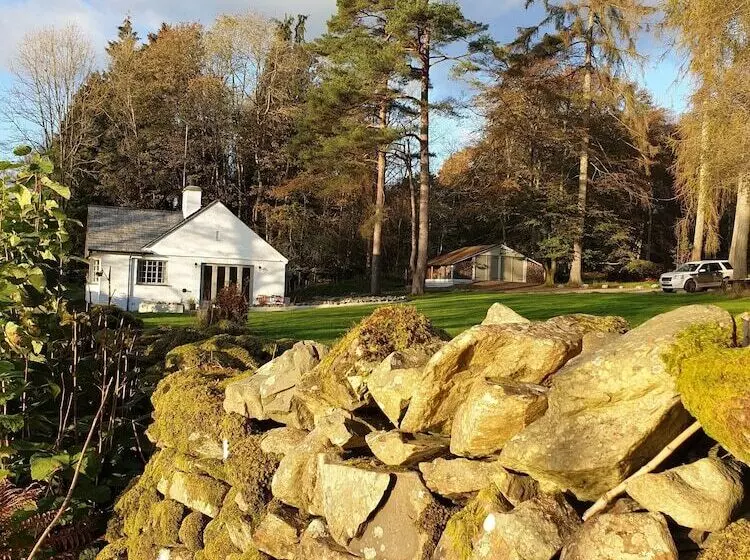 Larch Cottage