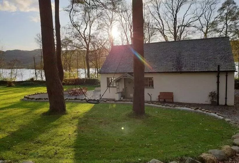 Larch Cottage