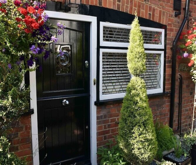 Luxury Cottage Near Windsor Castle