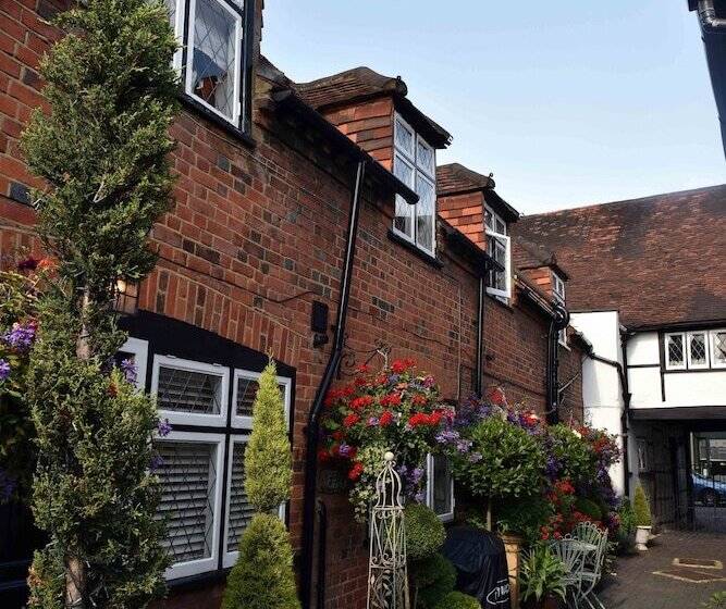 Luxury Cottage Near Windsor Castle