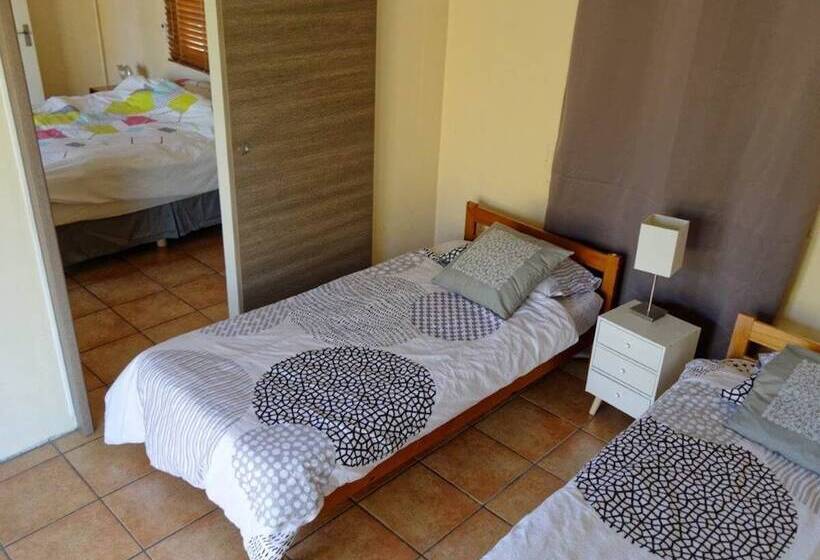 Panzió Gite Le Cheratof