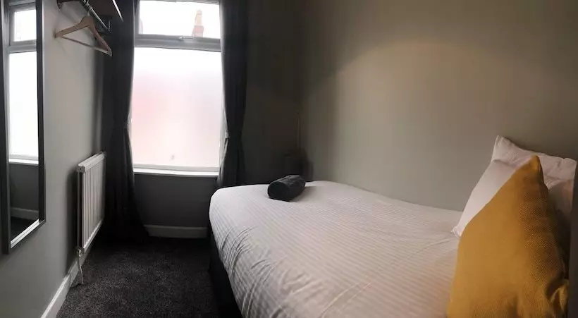 پانسیون Infinity Apartments Harrow Road