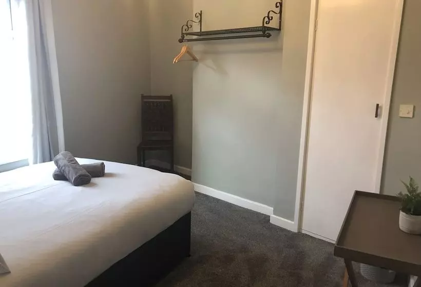 پانسیون Infinity Apartments Harrow Road