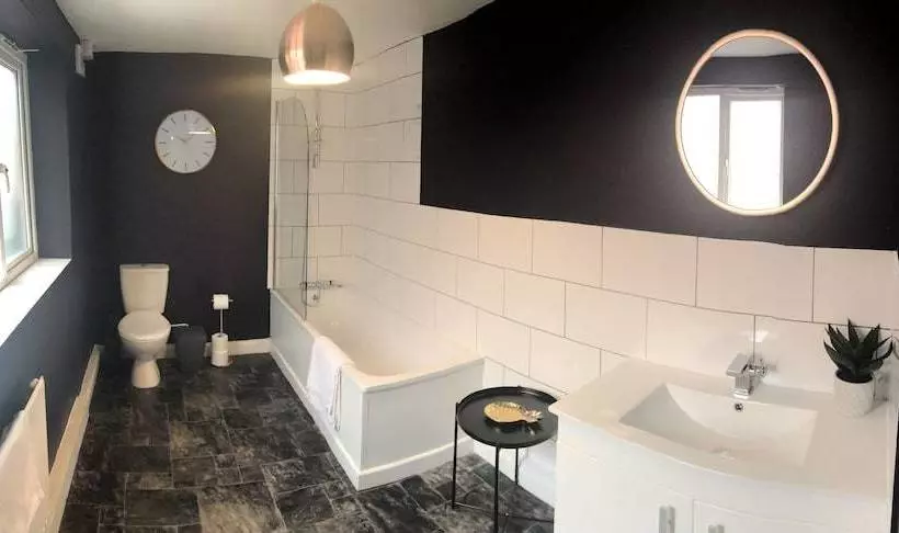 پانسیون Infinity Apartments Harrow Road