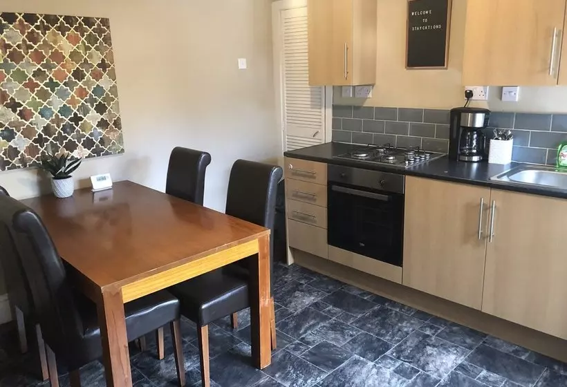 پانسیون Infinity Apartments Harrow Road