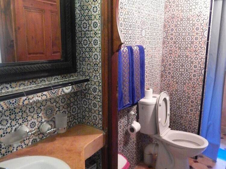 Pension (Hôtel basse catégorie) Maison Raouia