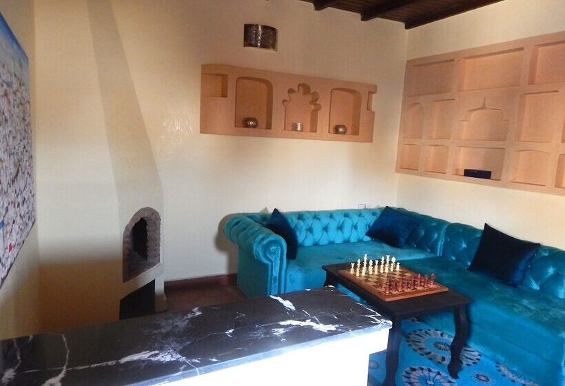 Pension (Hôtel basse catégorie) Maison Raouia