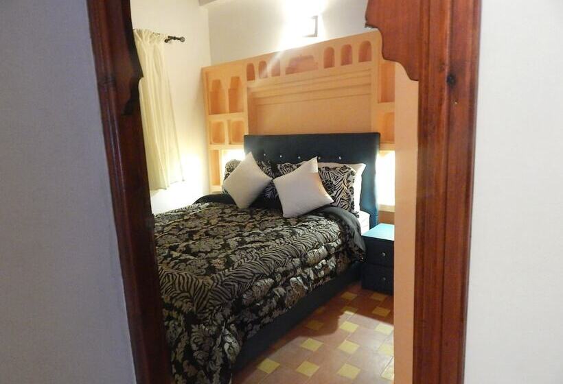 Pension (Hôtel basse catégorie) Maison Raouia