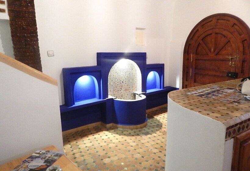 Pension (Hôtel basse catégorie) Maison Raouia