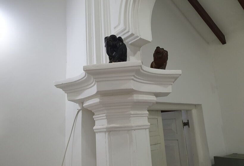 膳宿费 Nilaru Villa