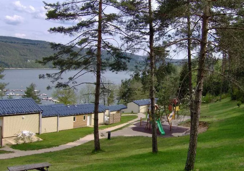 Residenssi Vvf Jura Lac De Vouglans, Maisod