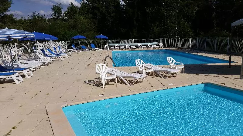 Residenssi Vvf Jura Lac De Vouglans, Maisod