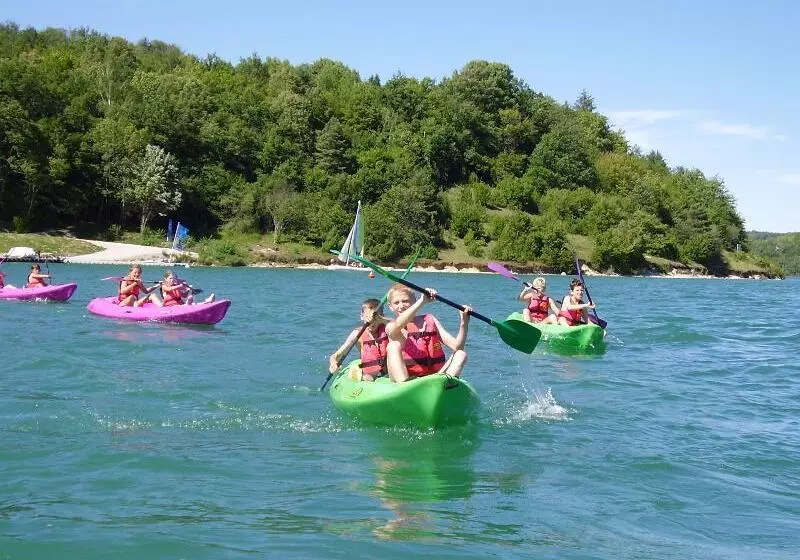 Residenssi Vvf Jura Lac De Vouglans, Maisod