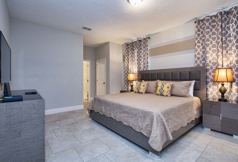 Solterra 6 Bedrooms House W/pool7040sr