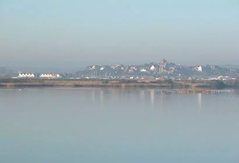 16 The Boathouse, Rye