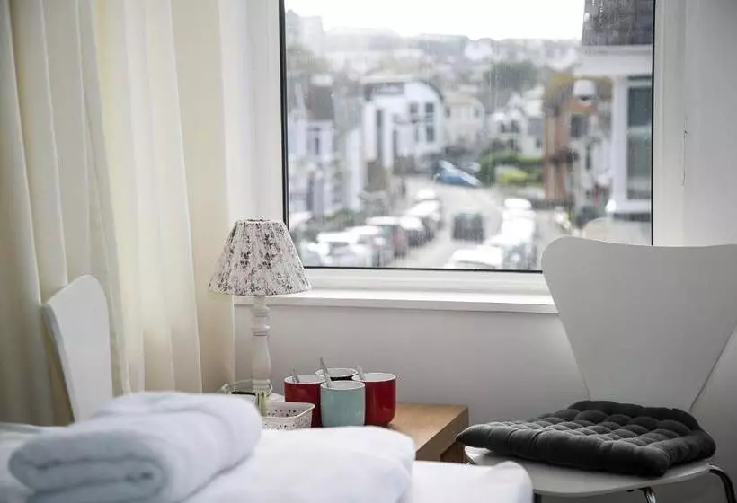 ユースホステル Reef Lodge