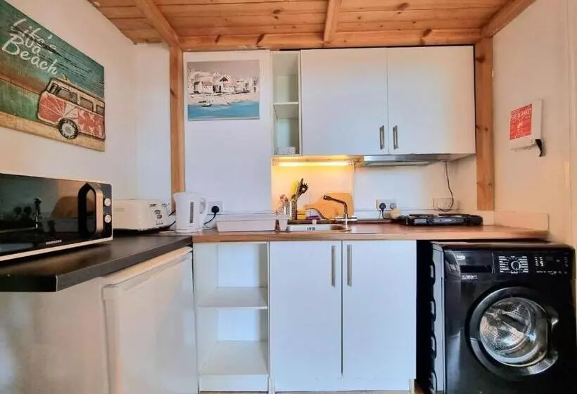 ユースホステル Reef Lodge