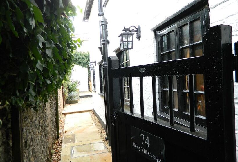 Henry Viii Cottage