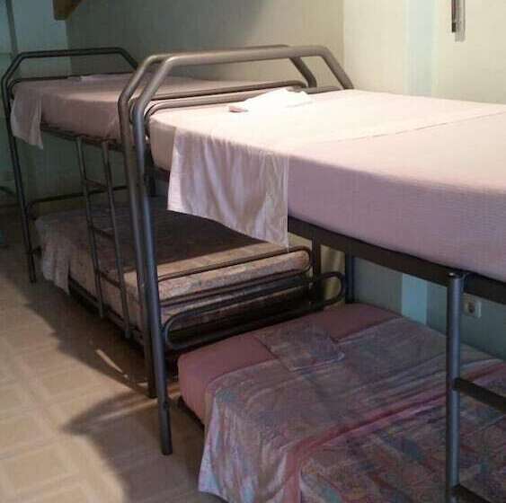 Hostal Marqués Del Campo Hostel