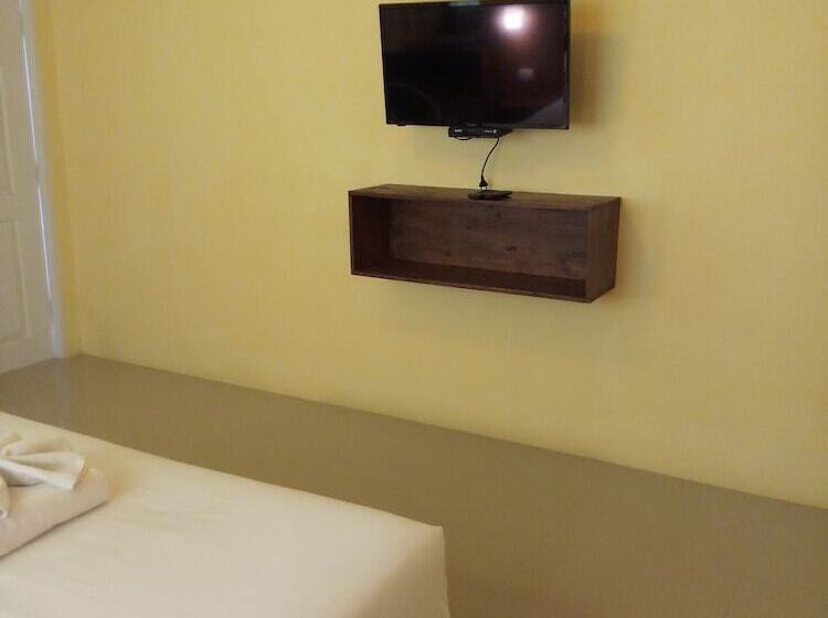 فندق Bangtao Mango House   Adults Only