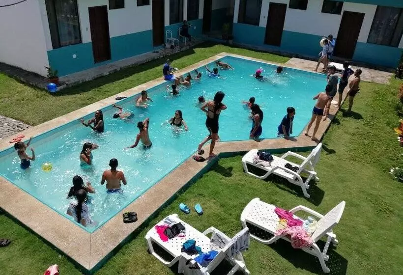 Hotelli Cabañas Cordelia Tonsupa