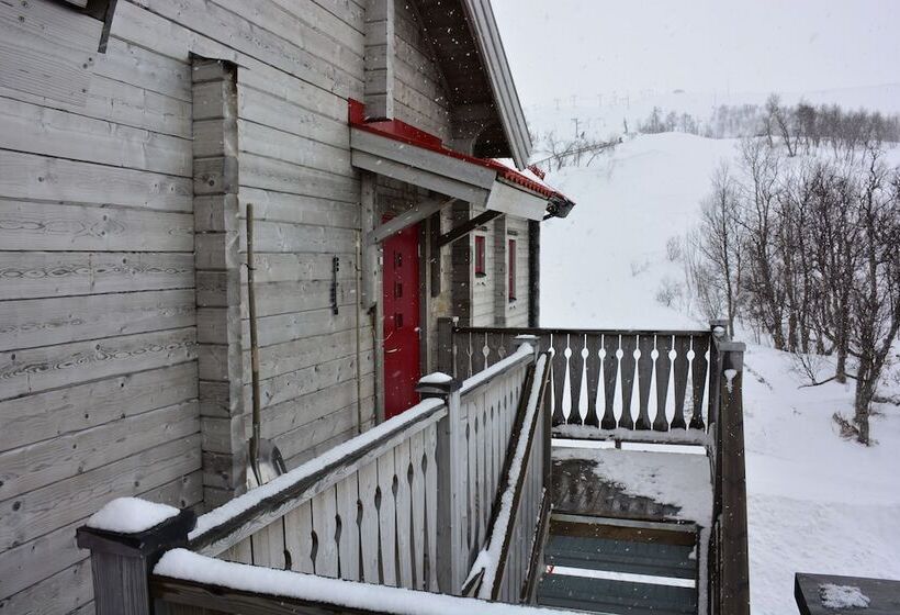 בית מלון כפרי Iskuben I Hamra