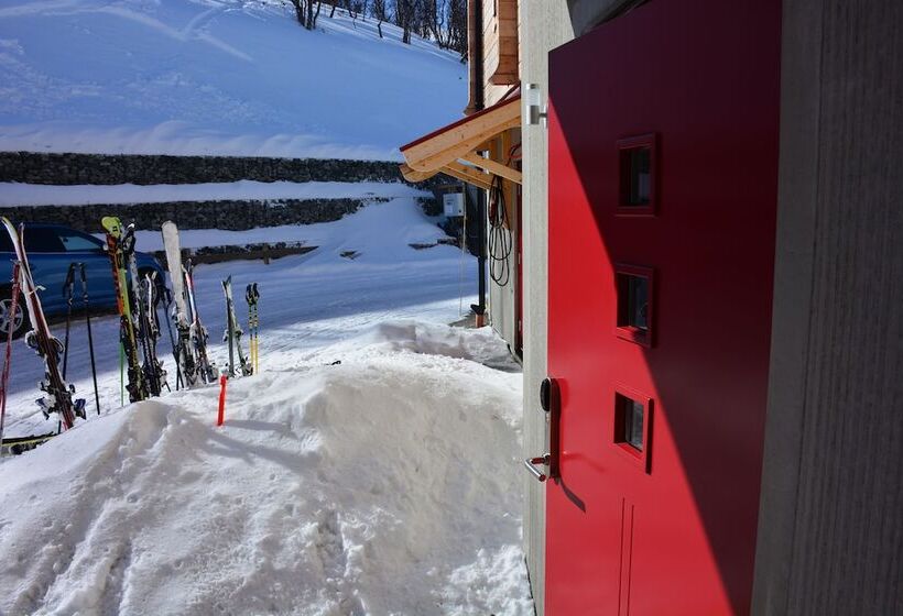 בית מלון כפרי Iskuben I Hamra