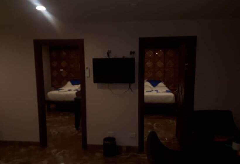 בית מלון כפרי The President