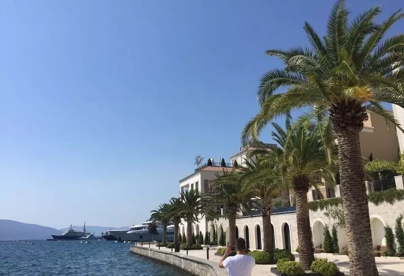 پانسیون Apartmani Bozinovic