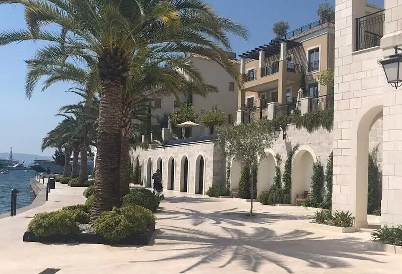پانسیون Apartmani Bozinovic