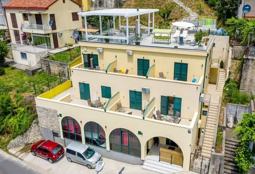 پانسیون Apartmani Bozinovic
