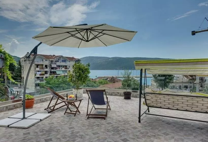 پانسیون Apartmani Bozinovic