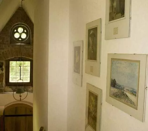 Majatalo Domaine De Keravel