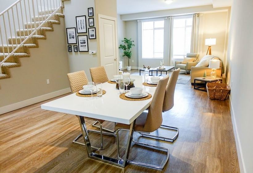 Resort Style Apartments Near Ucla