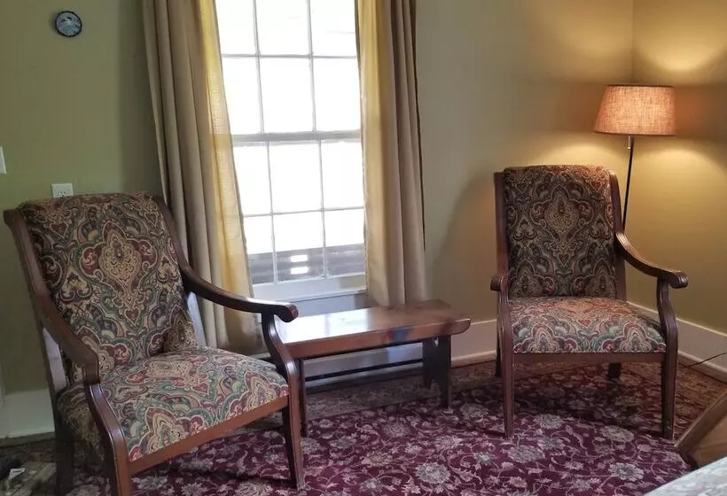 The Cabins At Healing Springs