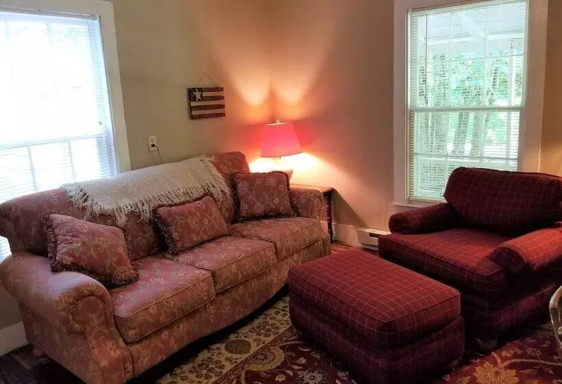 The Cabins At Healing Springs