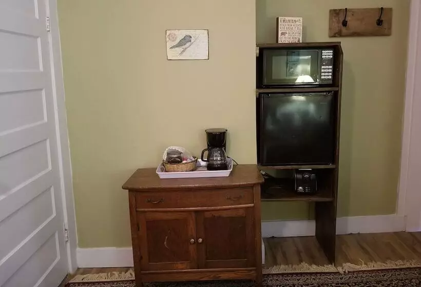 The Cabins At Healing Springs